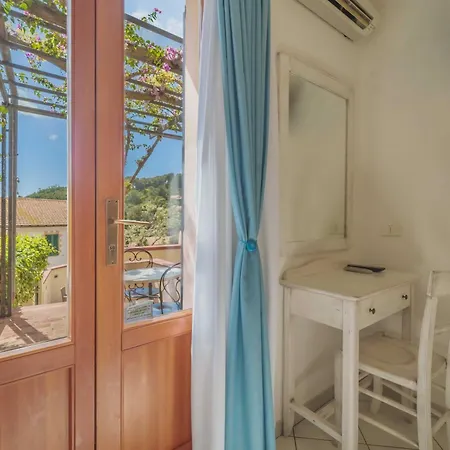 Hotel Galli - Wellness & Spa Fetovaia Room photo